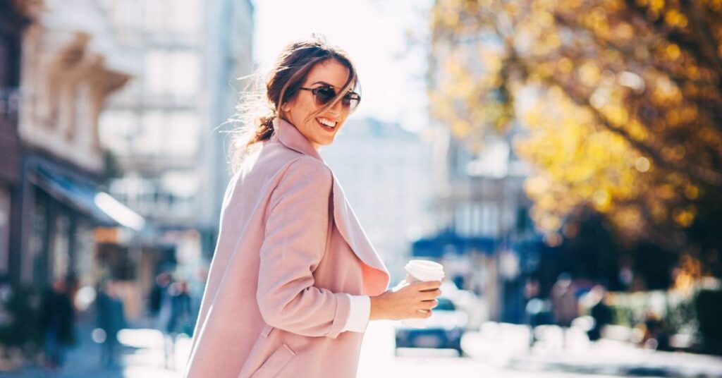 poranna kawa elegancka pastelowa