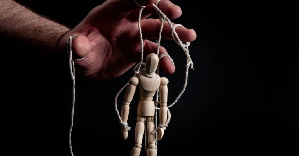 toksyczny związek manipulacja