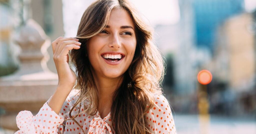 grzywka na boki curtain bangs. czy grzywka na boki to dobry wybor dla ciebie